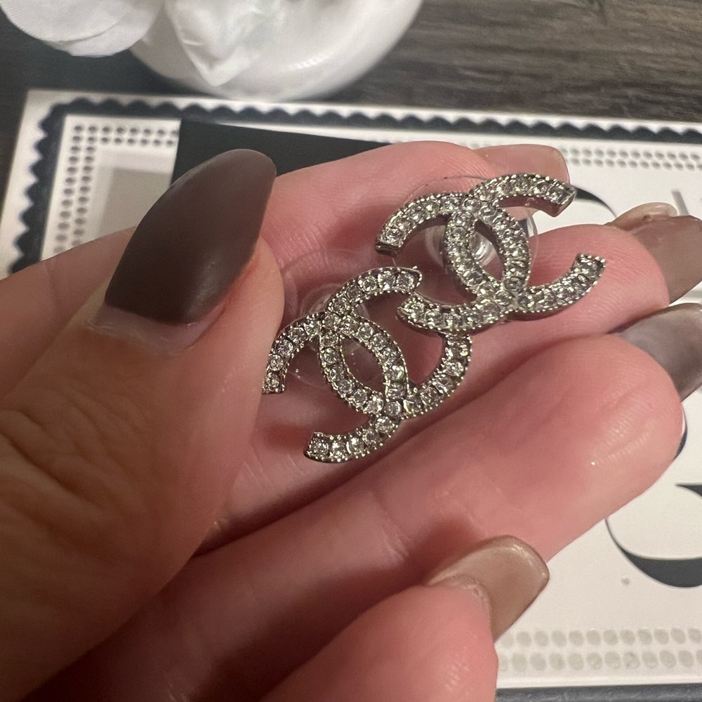 CHANEL Silver Crystal CC Stud Earrings - Picture 8 of 9